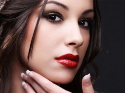 Перманентный макияж губ, бровей, межресничного пространства в бьюти-коворкинге «INDI» со скидкой до 68%